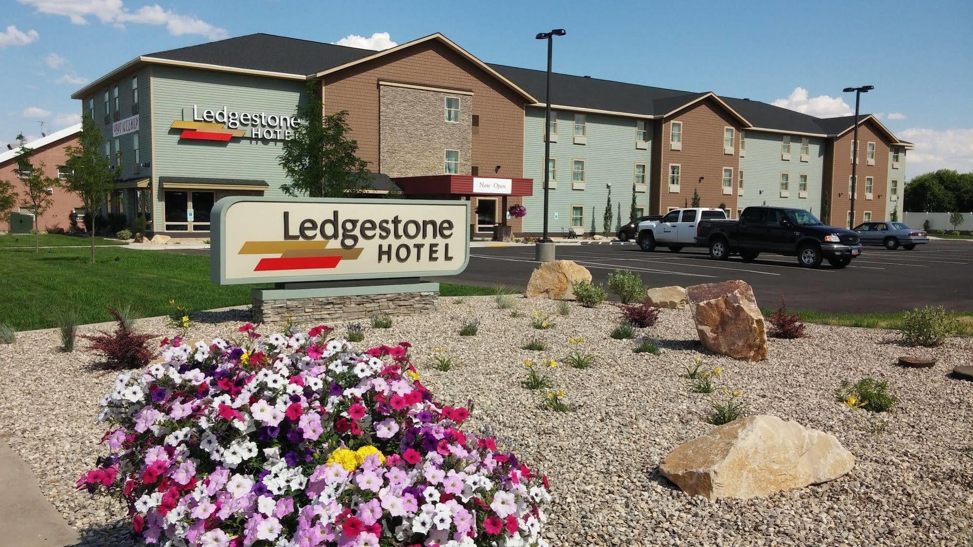 Ledgestone Hotel Vernal Kültér fotó