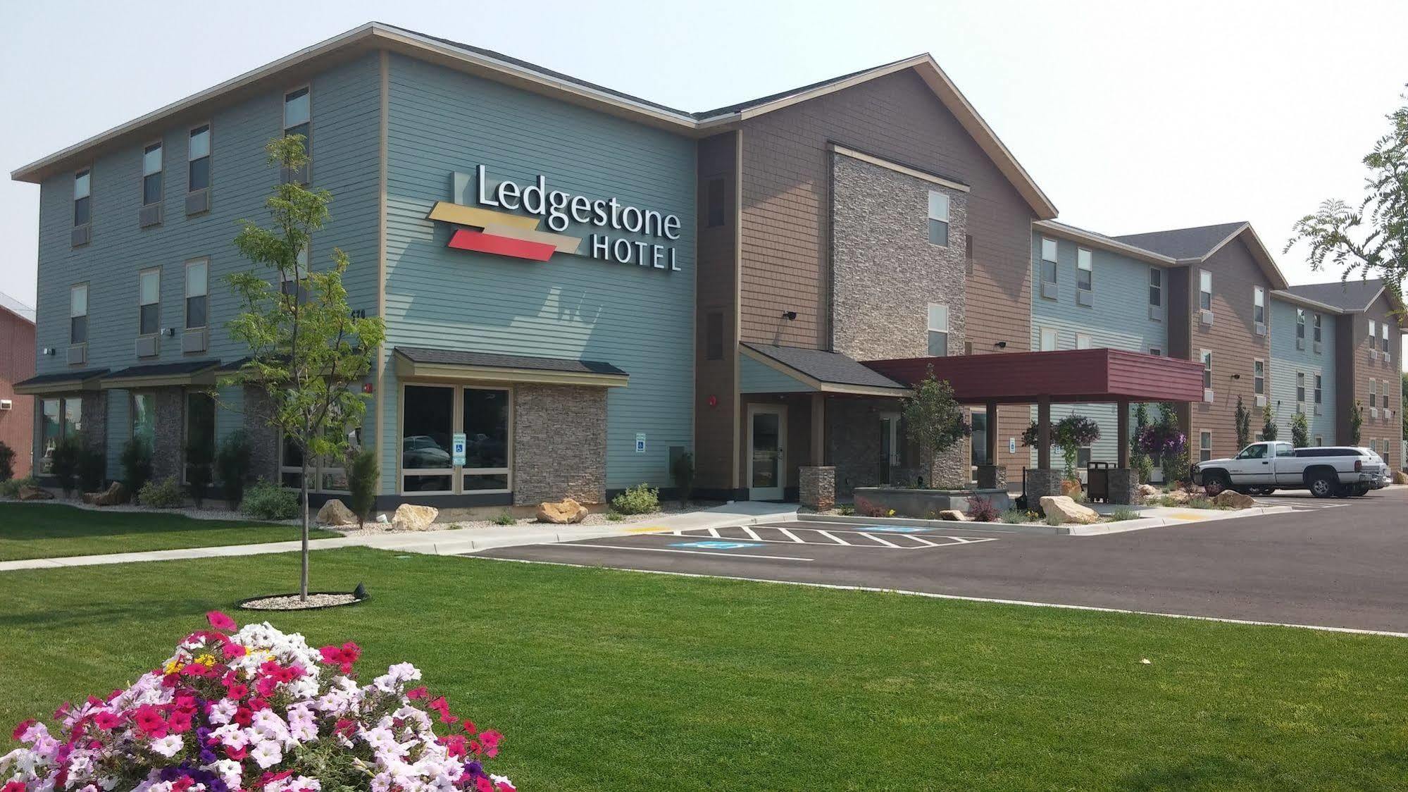 Ledgestone Hotel Vernal Kültér fotó